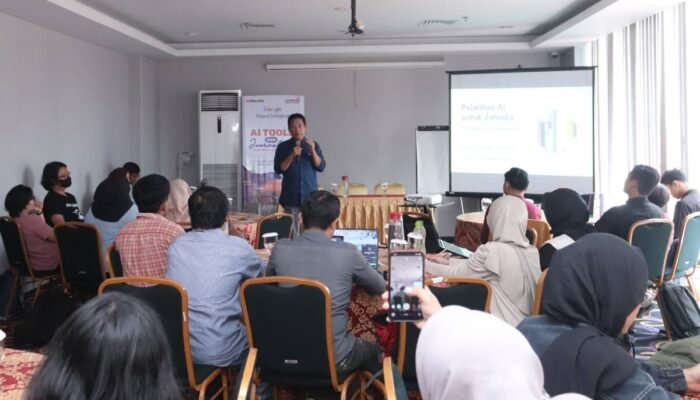 Menembus Kebuntuan Media Lokal