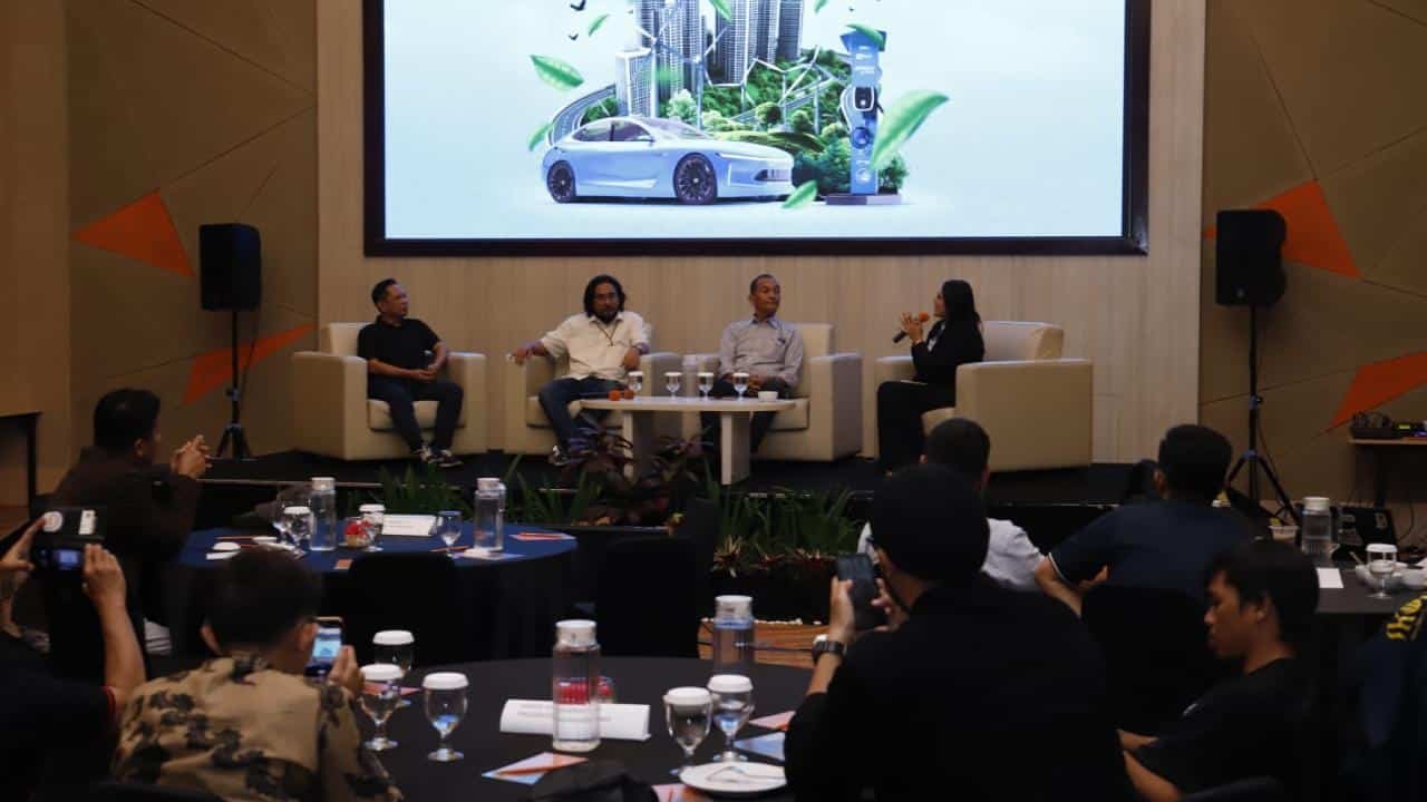 Menepis Skeptisisme Transisi Energi melalui Penguatan Infrastruktur Listrik di Jawa Barat