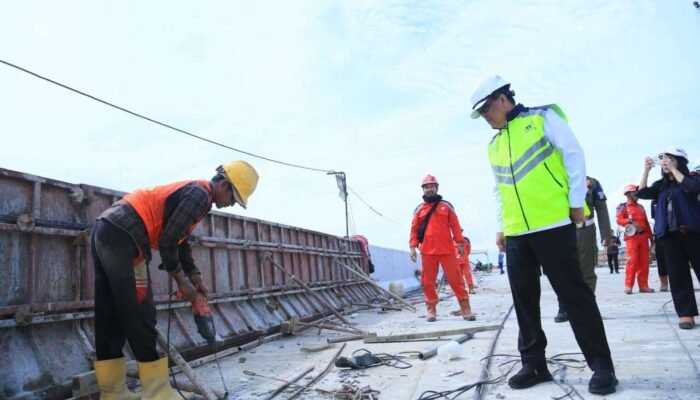 Menjahit Retakan Logistik Sumatera di Atas Megahnya Musi V