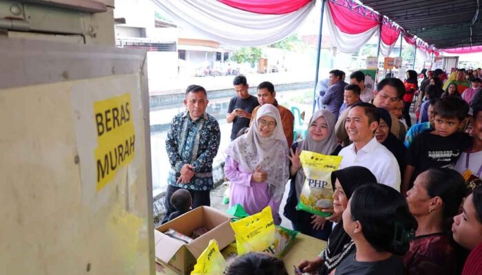 Ratu Dewa Redam Gejolak Harga Pangan lewat Penetrasi Pasar Murah di 18 Kecamatan