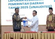 Abusama Serahkan LKPD OKU Selatan demi Kejar Opini Terbaik