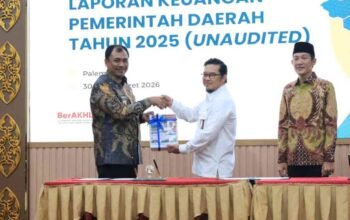 Abusama Serahkan LKPD OKU Selatan demi Kejar Opini Terbaik