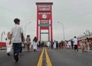 Jembatan Ampera Tutup 2 Jam Saat Salat Id, Ini Rute Alternatif dan Lokasi Parkirnya