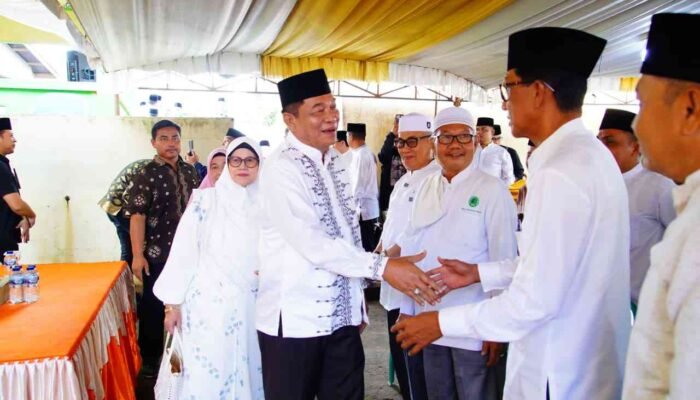 Kehangatan di Sungai Angit Menjadi Muara Pengabdian Toha Tohet untuk Musi Banyuasin