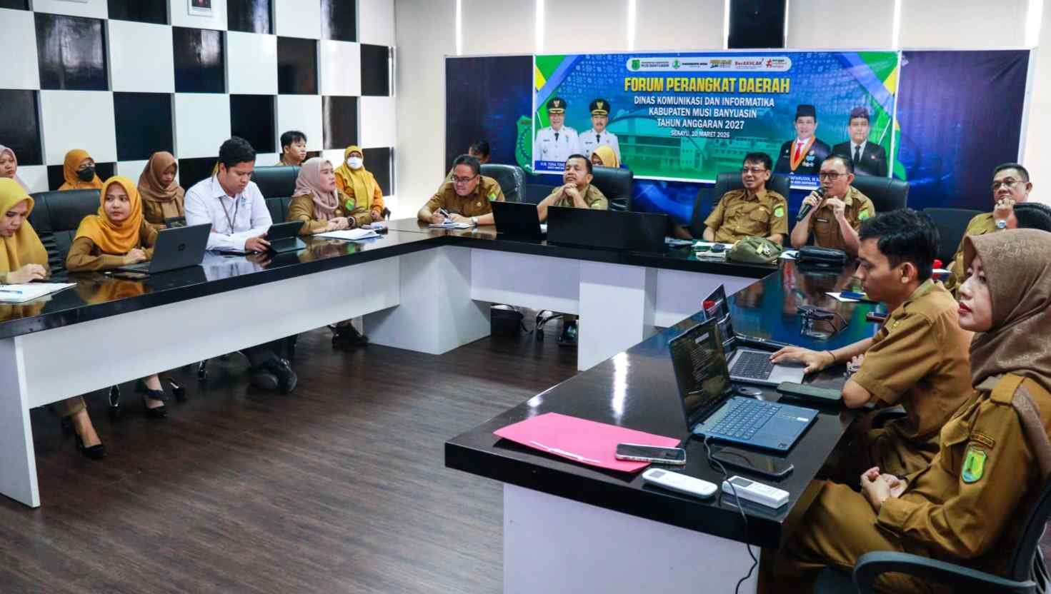 Menambal Celah Digital di Bumi Serasan Sekate