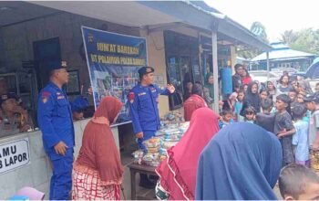 Pendar Kebaikan di Atas Riak Musi: Kala Polairud Menyapa Warga Pesisir