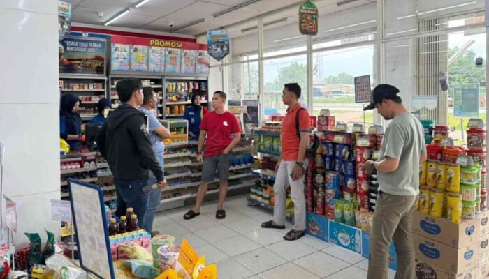 Perampok Berpistol Kuras Brankas Minimarket di Jalan Soekarno-Hatta Palembang
