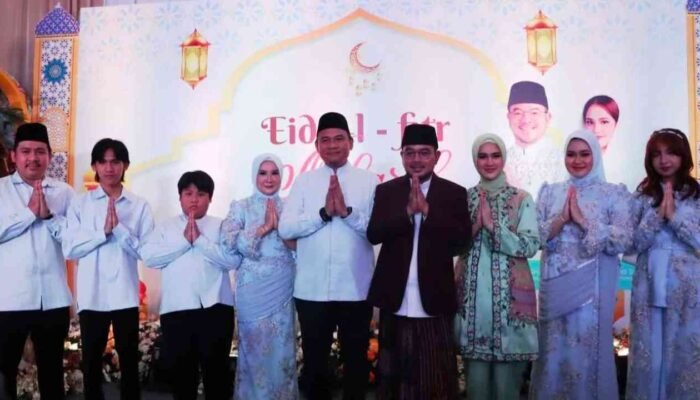 Pintu Terbuka Prima Salam: Lebaran Bareng Warga di Rumah Dinas Wawako