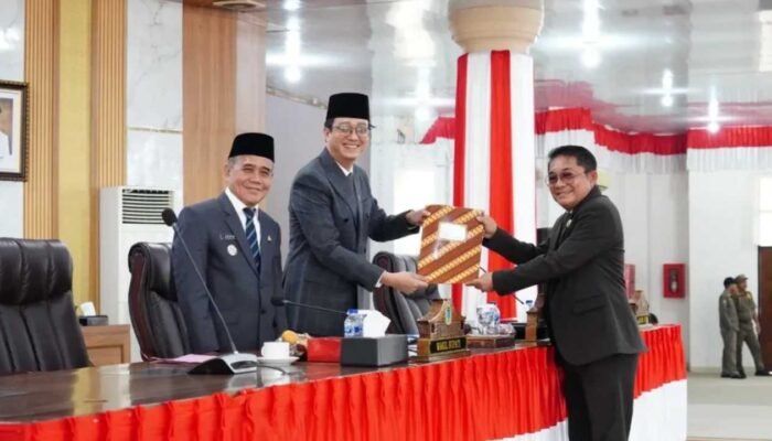 Raperda Inisiatif: Fraksi DPRD Ogan Ilir Jawab Pandangan Bupati