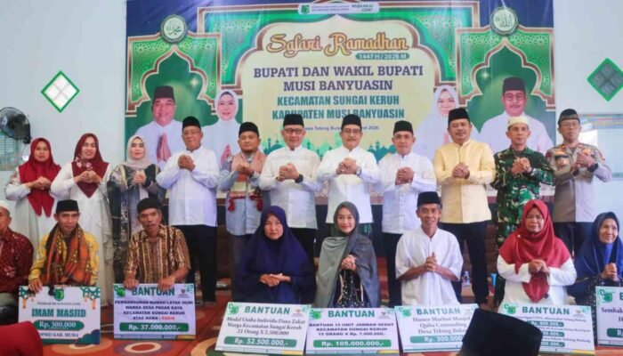 Safari Ramadhan Pemkab Muba Hadir di Tebing Bulang, Wabup Ajak Warga Bangun Daerah Bersama