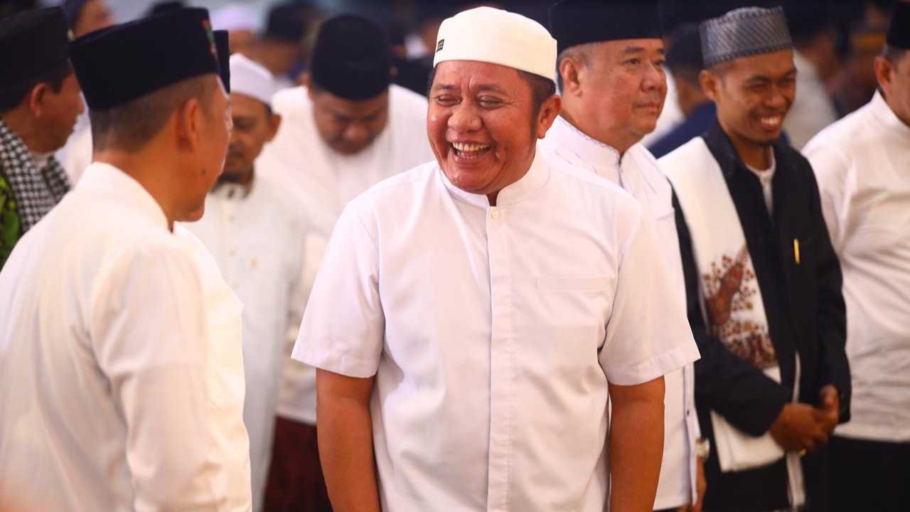 Herman Deru Siapkan Ketupat Lebaran untuk Warga di Griya Agung