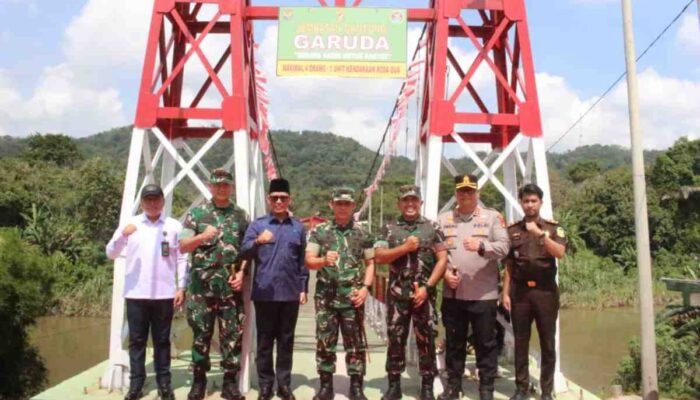 Jembatan Perintis Garuda Memutus Isolasi Warga Desa Pusar