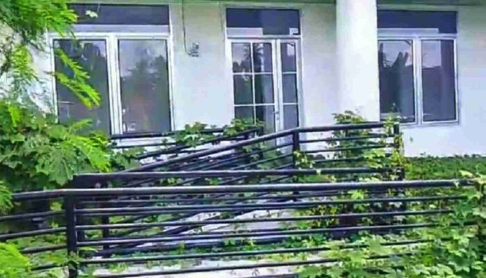 Menagih Hak Sehat yang Terkubur di Balik Beton Pustu Pusar Seharga 854 Juta Rupiah