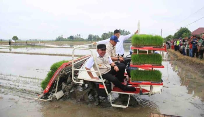 Strategi Mitigasi El Nino, Herman Deru dan Wamentan Pacu Percepatan Tanam di OKU Timur