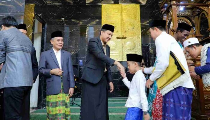 Bupati Panca Wijaya Akbar Sebut Idul Adha Jadi Momentum Perbaiki Hubungan Warga