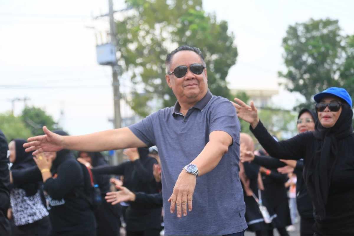 Cik Ujang Membangun Kebersamaan Lewat Gerak Sehat dan Komitmen Pembangunan di Jantung Kota Lubuklinggau