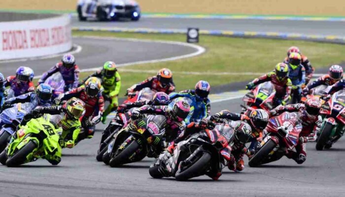 Dominasi Mutlak Aprilia di Le Mans: Jorge Martin Bungkam Bezzecchi, Pecco Bagnaia Tersungkur
