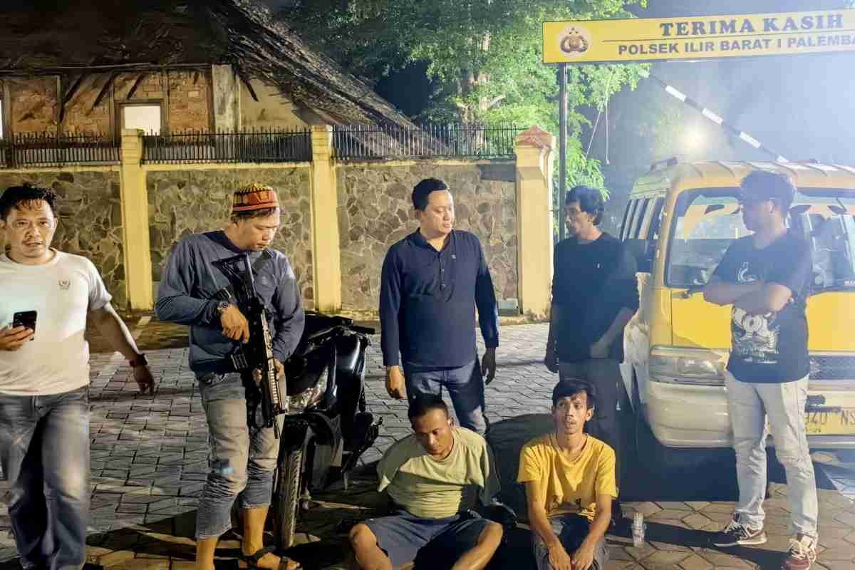 Dua Sopir di Palembang Gunakan Angkot Kuning untuk Menggasak Motor Guru di Kawasan Sudirman