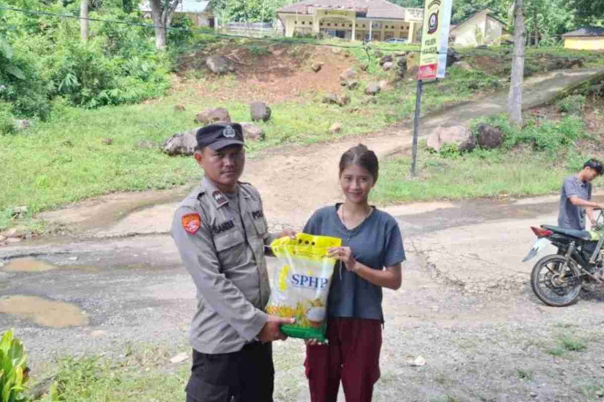 Hanya dalam 4 Jam, 3 Ton Beras Murah di Polsek Ulu Ogan Ludes Diserbu Warga