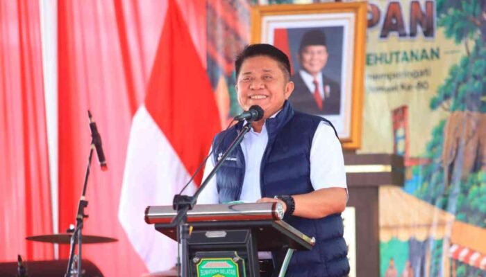 Herman Deru Sentil Kebiasaan Tanam Pohon yang Hanya Jadi Seremonial Belaka