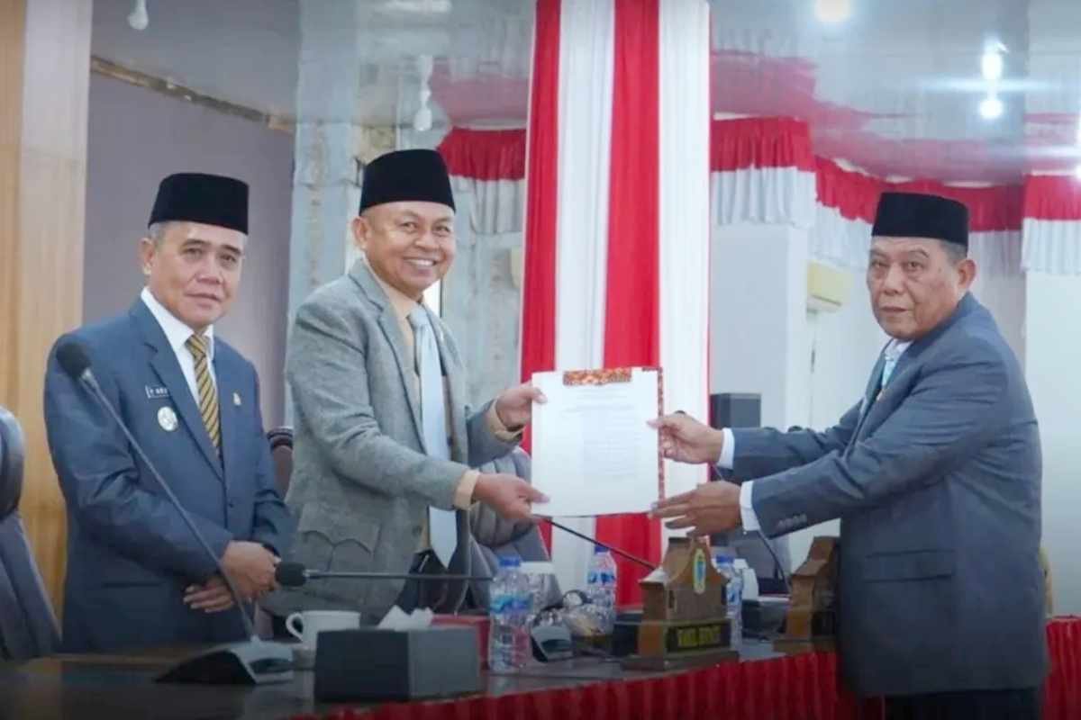Jawaban Bupati Atas Pandangan Fraksi DPRD Ogan Ilir Tandai Fase Evaluasi LKPJ