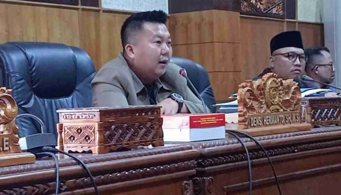 Jembatani Aspirasi, Komisi III DPRD OKU Cari Solusi Manusiawi Sengketa Kios Pasar Atas