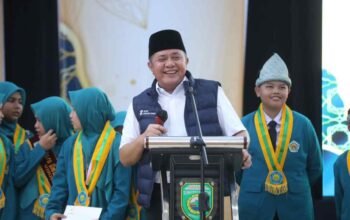 Lima Tahun Absen, Herman Deru Kagumi Lompatan Mutu Pesantren Sakatiga