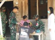 Menjemput Keluhan di Teras Rumah, Cara TMMD Ke-128 Menembus Isolasi Medis
