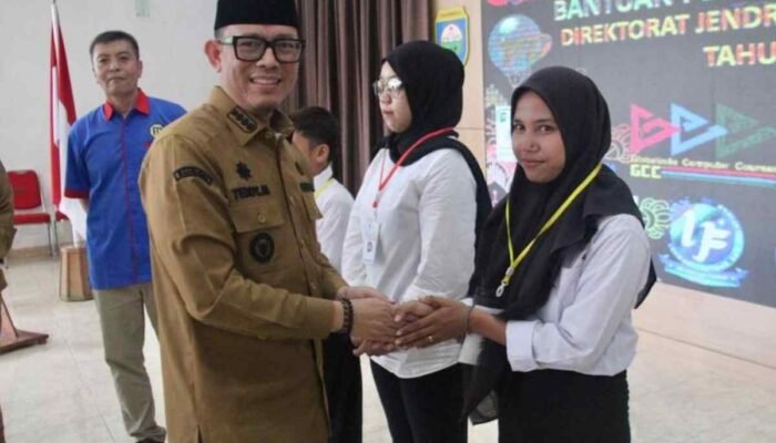 Pangkas Pengangguran, Bupati OKU Gandeng 17 Lembaga Kursus Cetak Tenaga Kerja Siap Pakai