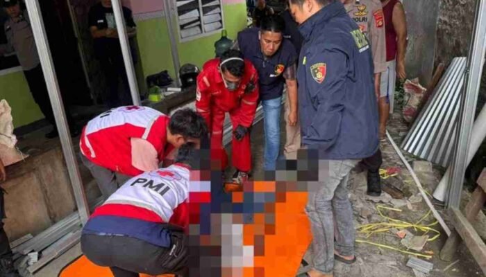 Pasang Kanopi di Ilir Timur I, Dua Buruh Bangunan Tewas Tersengat Listrik