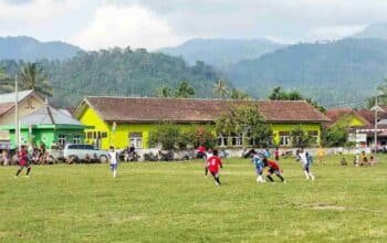 Perebutkan Piala Ketua DPRD Sumsel, Puluhan Tim Sepak Bola Lintas Provinsi Bentrok di OKU Selatan