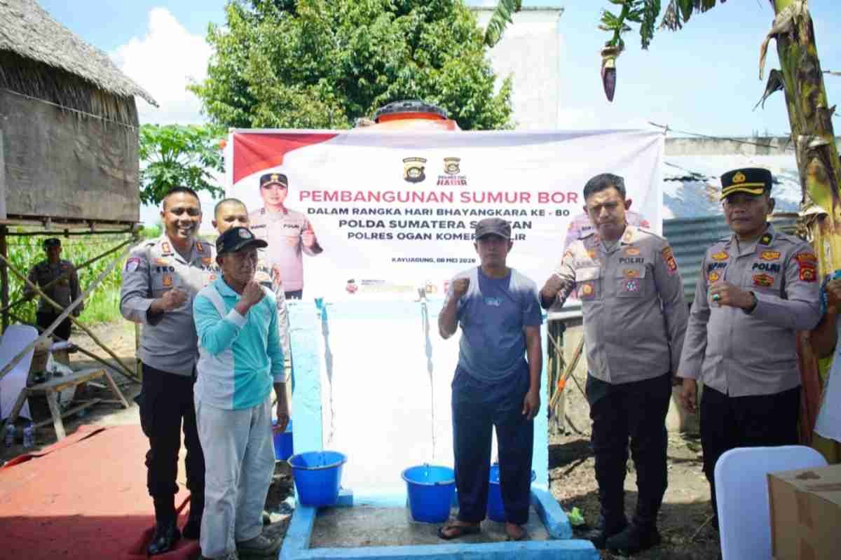 Polres OKI Bangun Sumur Bor Guna Topang Kebutuhan Air Bersih dan Kebun Warga
