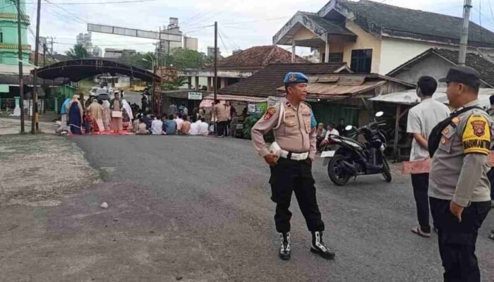 Polsek Baturaja Barat Amankan Salat Idul Adha 1447 H di Sejumlah Masjid