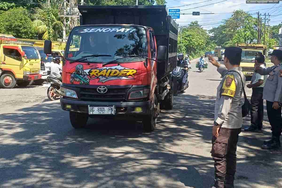 Polsek Baturaja Barat Urai Kerawanan Antrean BBM Subsidi Batu Kuning