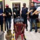 Sembunyi di Bawah Tumpukan Pakaian Setelah Bobol Atap Rumah, Remaja di OKU Timur Diringkus Polisi