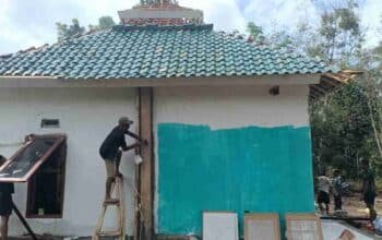 Sentuhan Warna di Musholla Pematang Sukatani Menjadi Simbol Harapan Warga