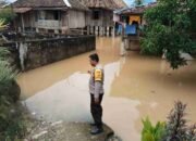 Sungai Wall Meluap, Pemukiman di Gunung Meraksa Terendam Satu Meter