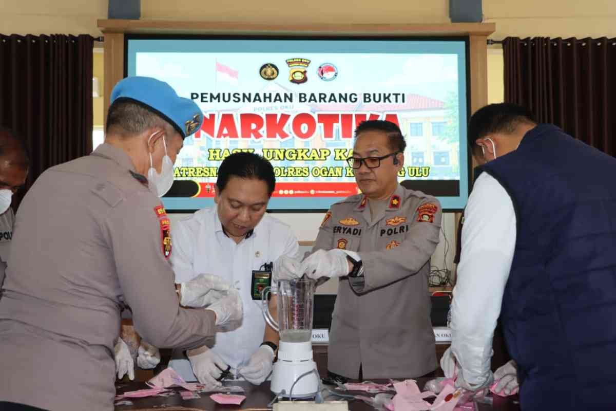 Tekan Ruang Edar Narkoba, Polres OKU Musnahkan Barang Bukti 17 Perkara
