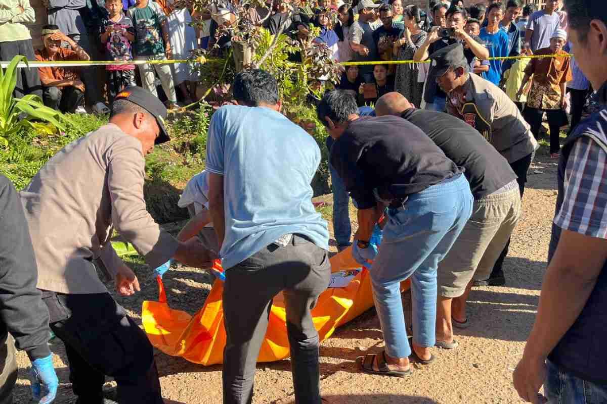 Tergeletak Menjelang Fajar di Pinggir Jalan, Kematian Tragis Rehan Randi Mengguncang Warga Lengkiti