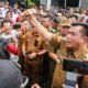Toha Tohet Perjuangkan Legalisasi Penyulingan Minyak Rakyat ke Pusat