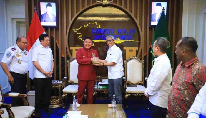 Urai Kemacetan Palembang, Herman Deru Pacu Alih Fungsi Logistik ke Tanjung Carat