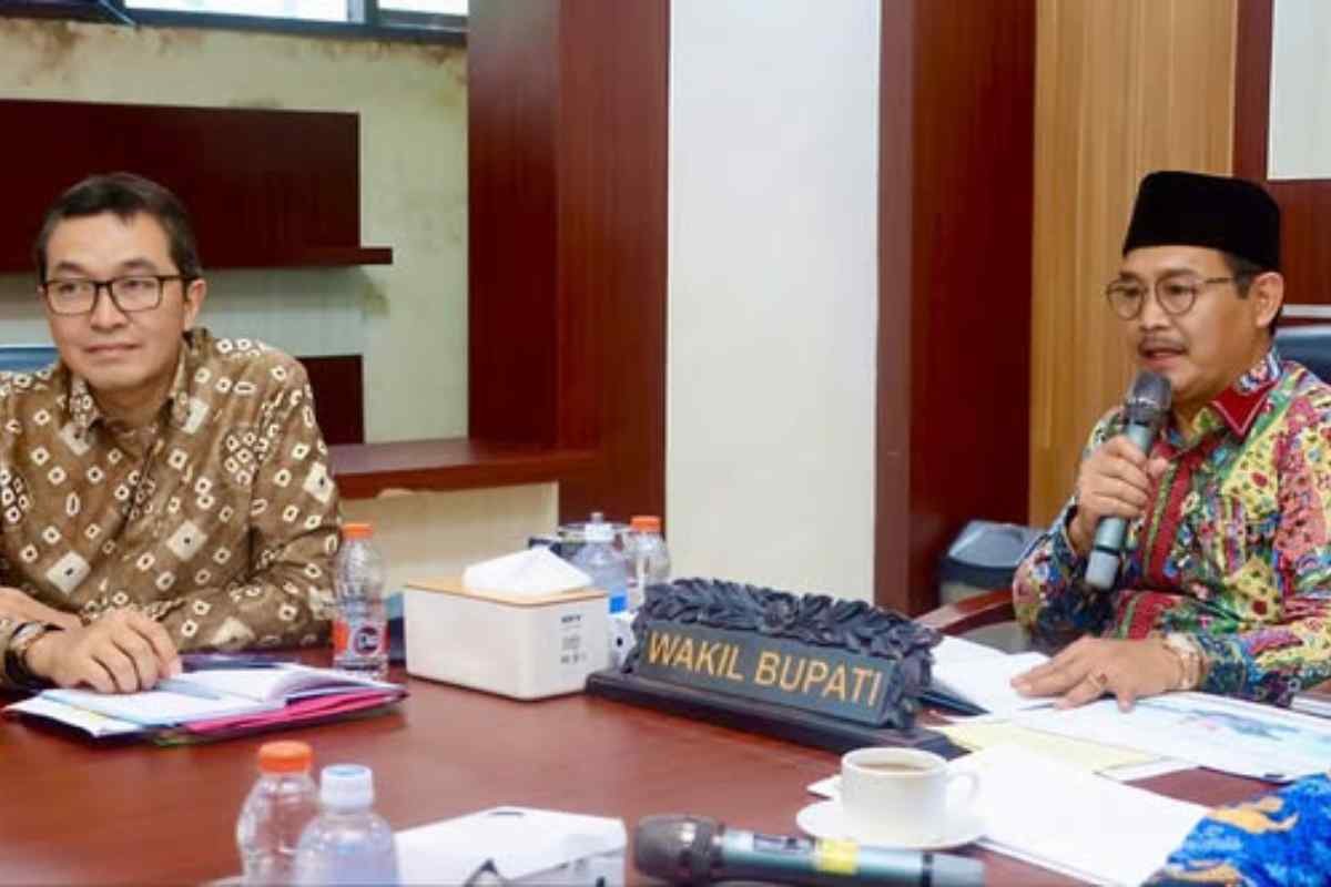 Wakil Bupati Abdur Rohman Husen Instruksikan Camat Kawal Migrasi Listrik MEP ke PLN