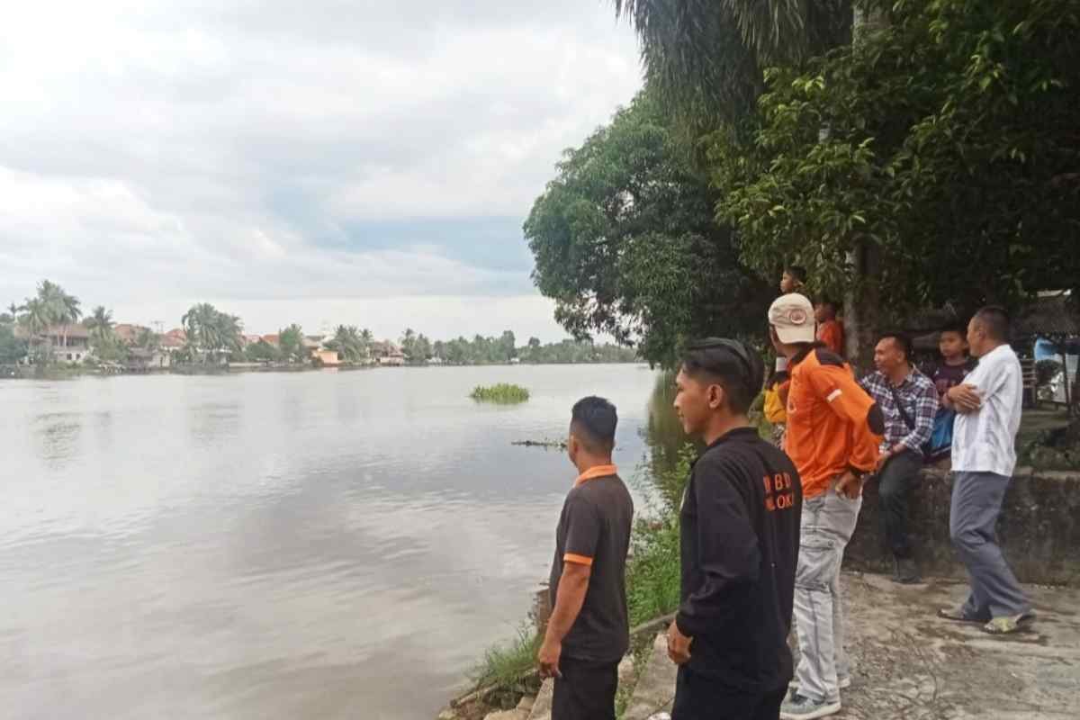 Warga Kayuagung Cemas Buaya Muncul Berulang Kali di Dekat Masjid Agung Solihin