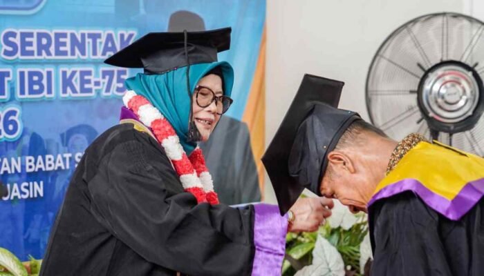 Wisuda Lansia di Babat Supat Jadi Bukti Muba Menghargai Kearifan Lokal