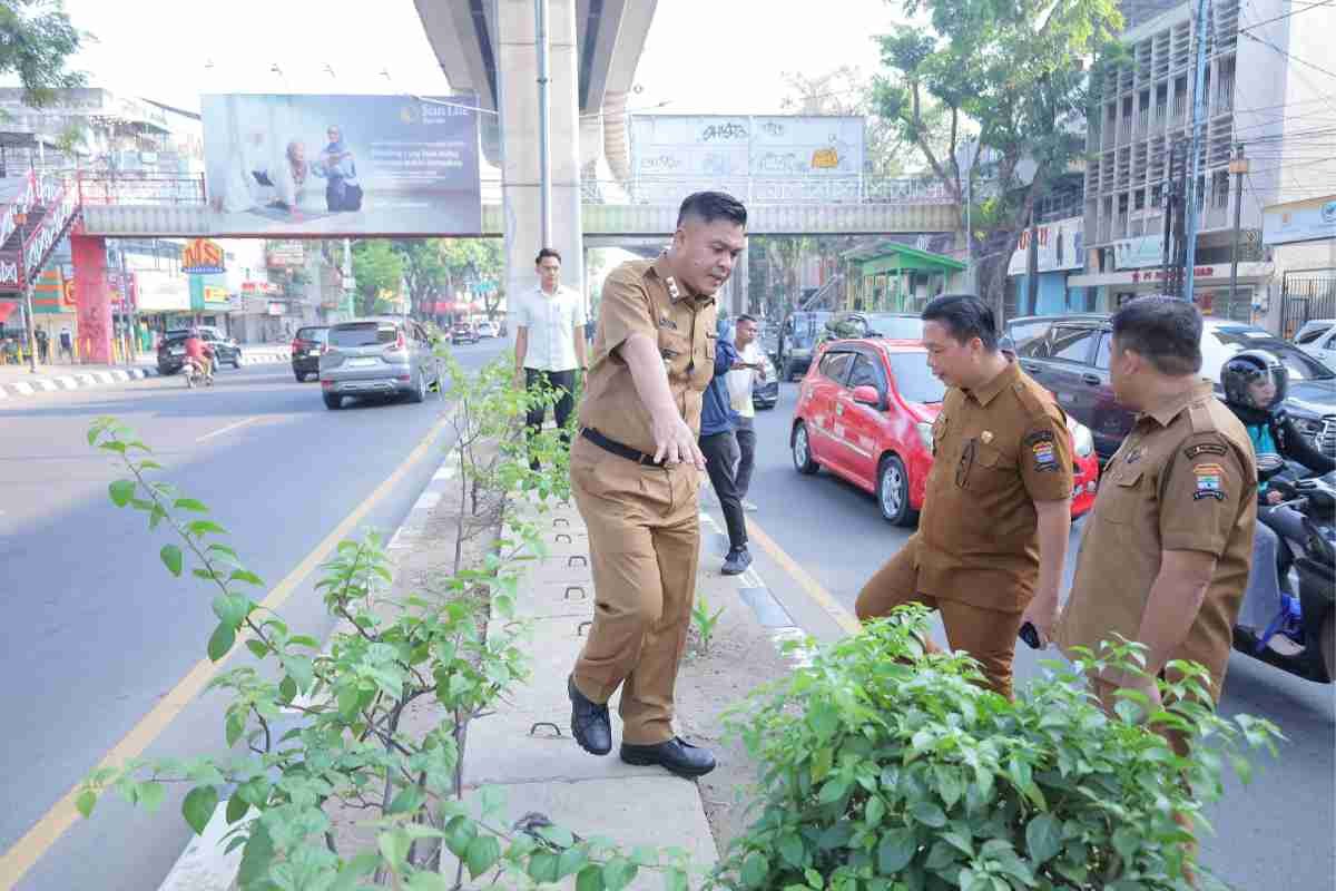 Bersolek Menjelang Hari, Jadi Pemkot Palembang Perindah Koridor Utama Kota