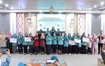 Cetak Wirausaha Fesyen, Pemkot Palembang Latih Ratusan Ibu Rumah Tangga Menjahit