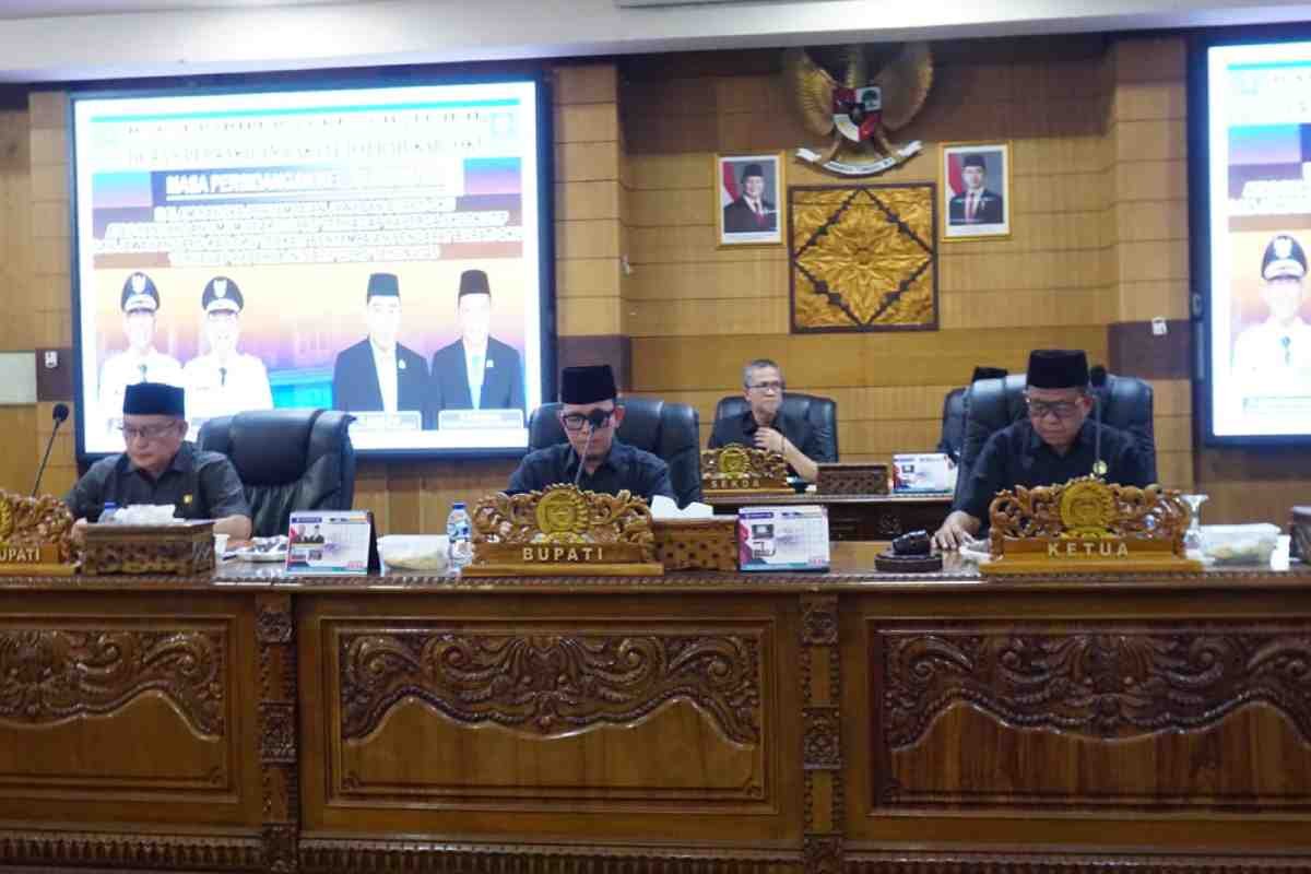 DPRD OKU Sukses Gelar Paripurna VII Guna Mantapkan Lima Raperda Strategis Daerah
