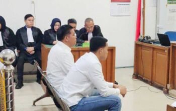 Jaksa Dakwa Anggota DPRD Muara Enim Terima Gratifikasi Rp1,6 Miliar dan Alphard