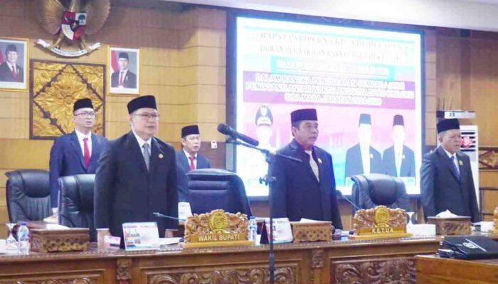 Kepatuhan Hukum dan Kelengkapan Formasi