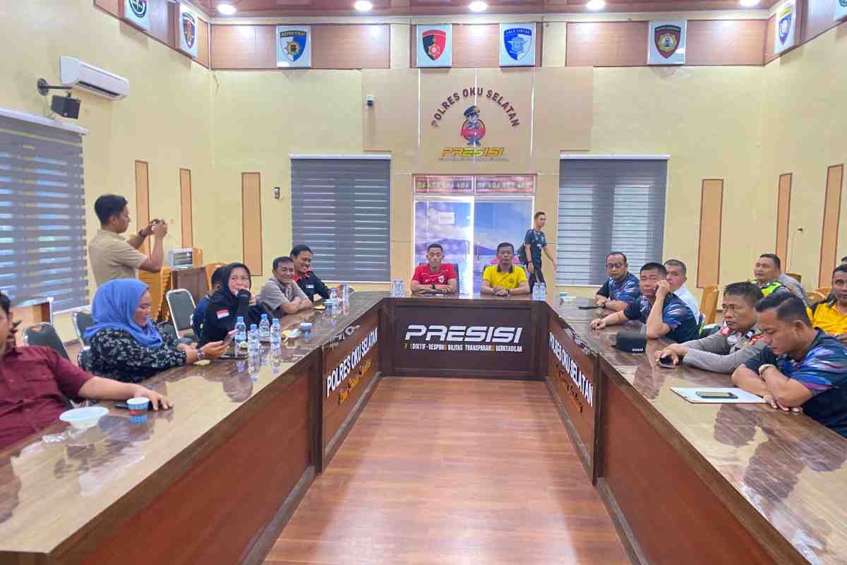 Memanfaatkan Demam Piala Dunia, Polres OKU Selatan Membangun Ruang Setara Bersama Jurnalis dan Warga